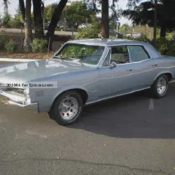 /img/53803-cleaning-diecast-model.webp
