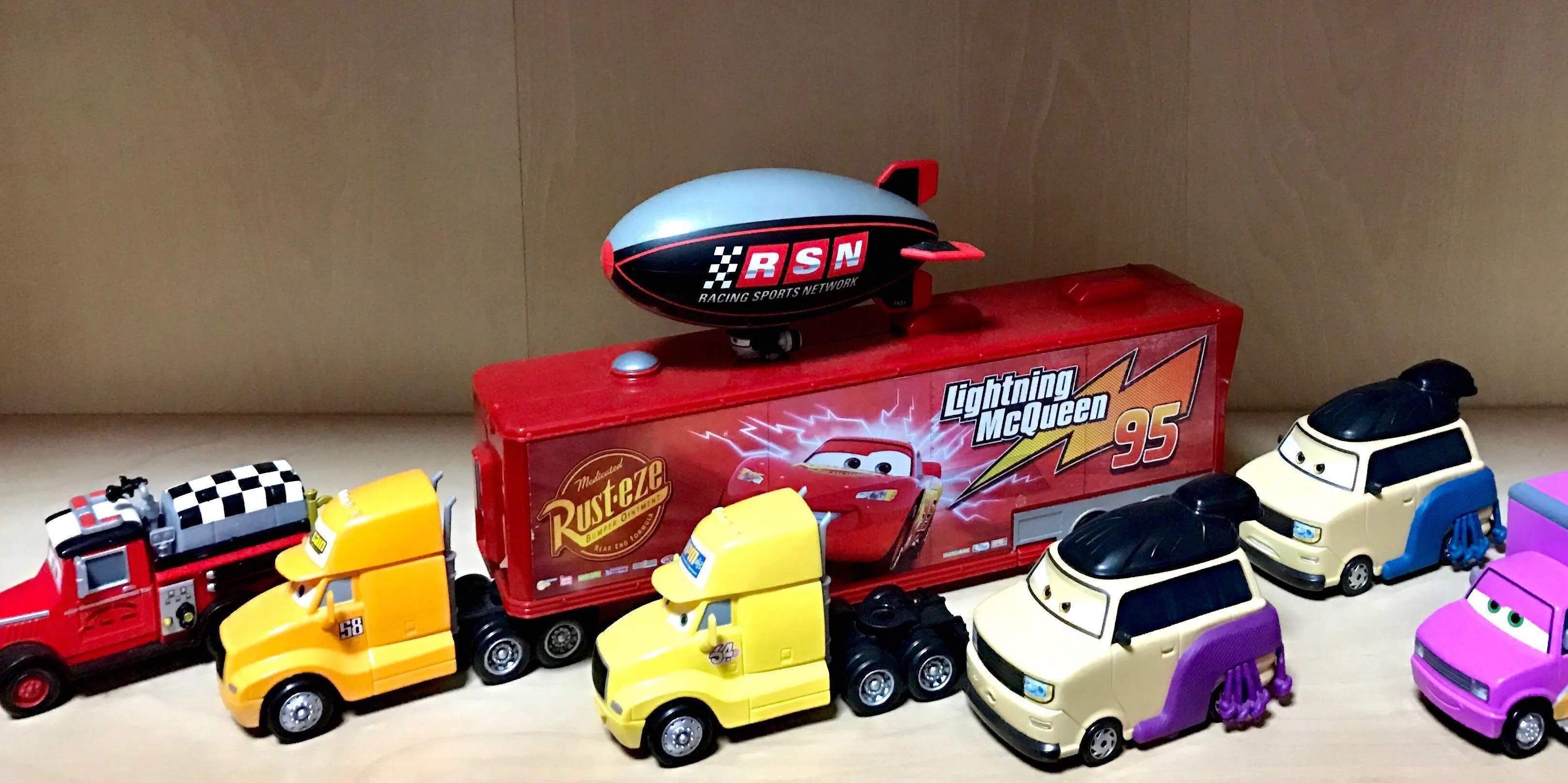 53819 disney cars auction