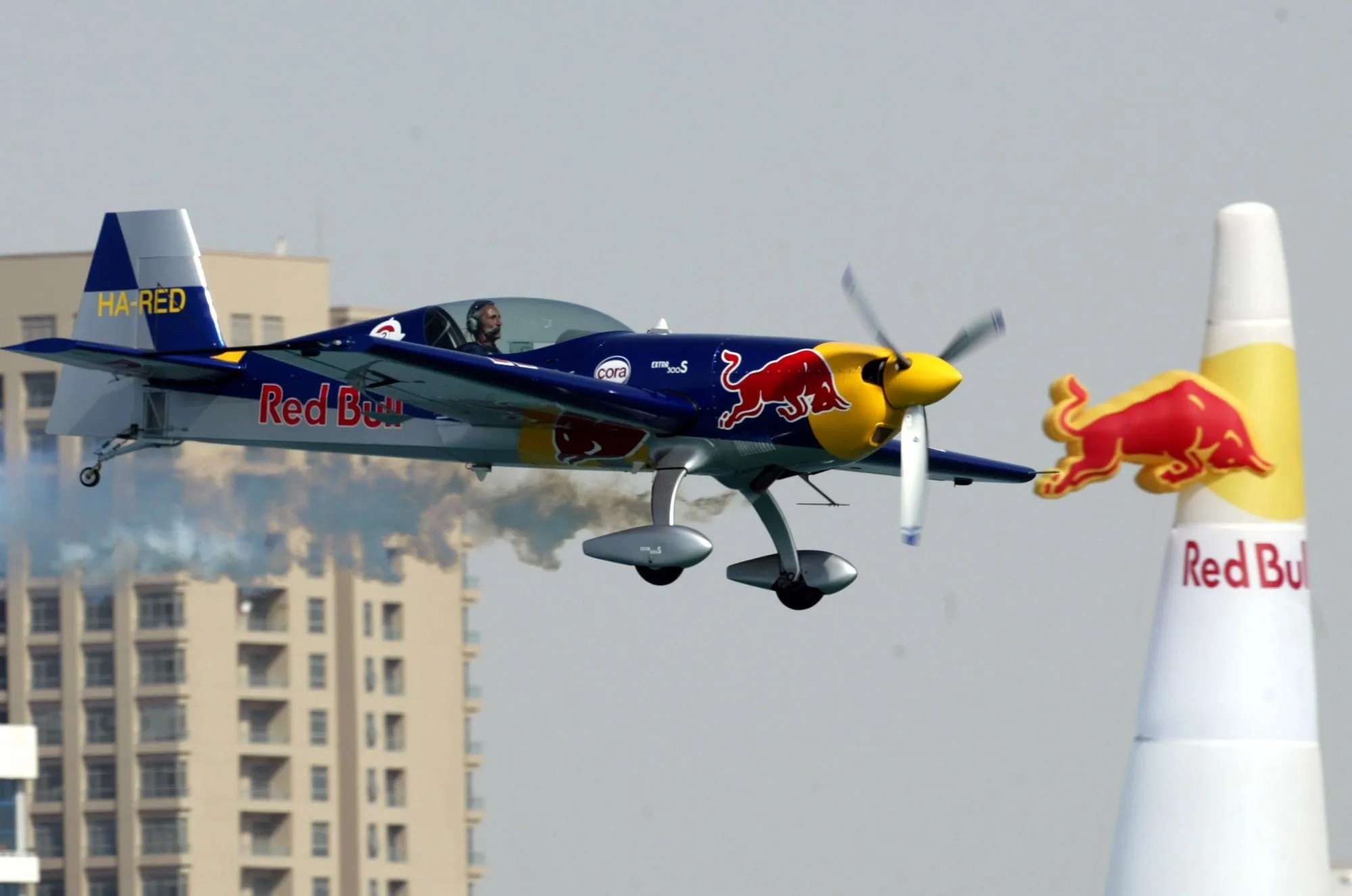 /img/53821-red-bull-air-race-diecast-marketplace.webp