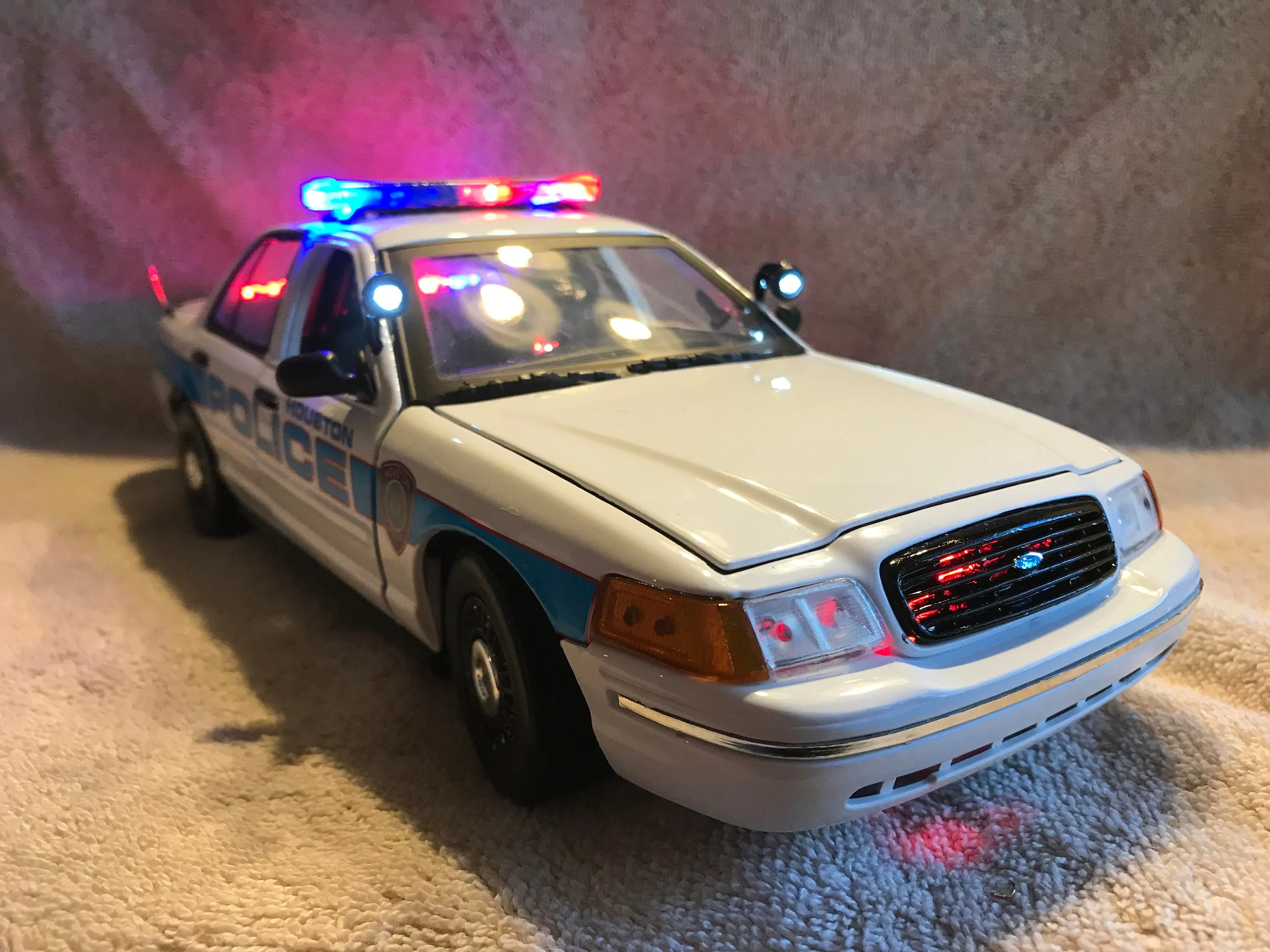 53835 australian police car diecast 3