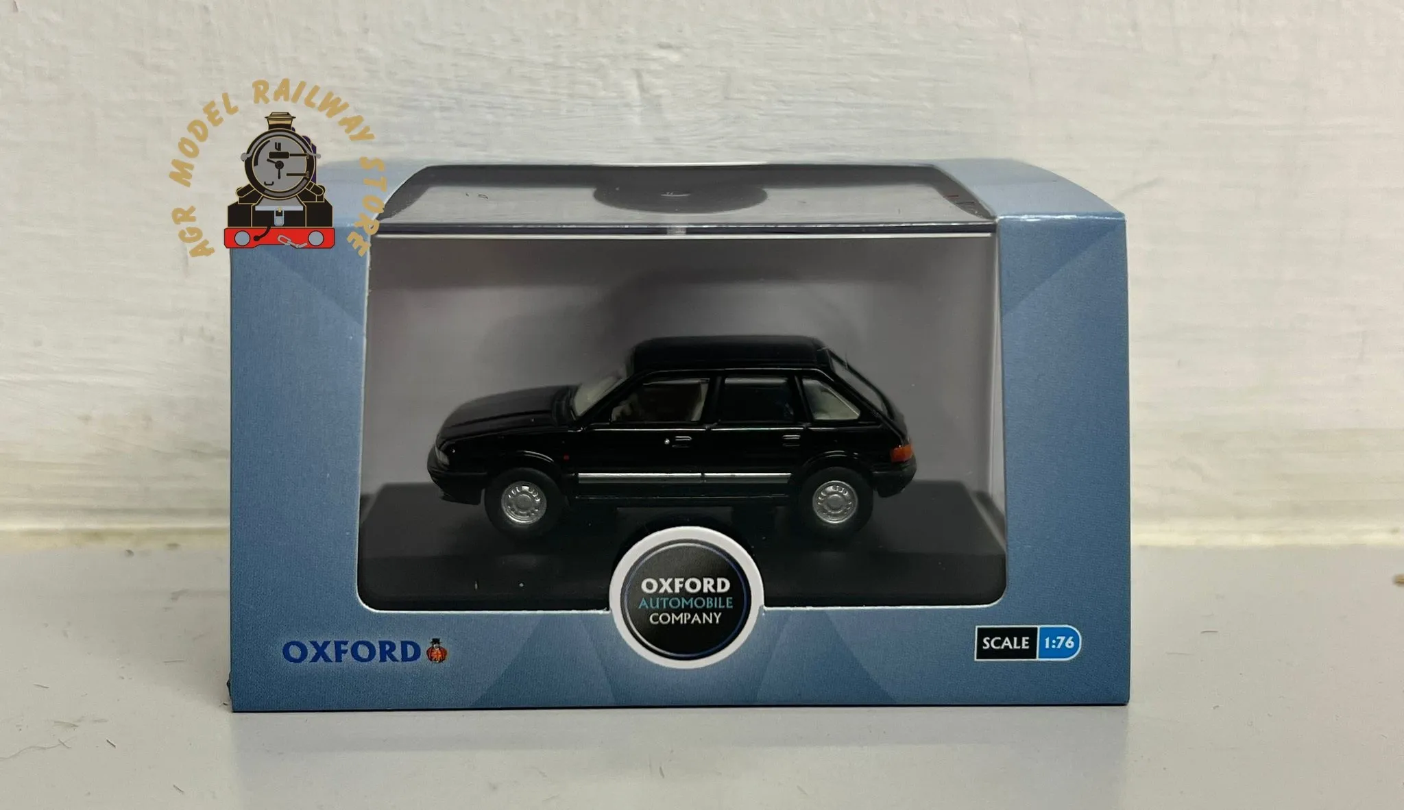 53836 collectible trains