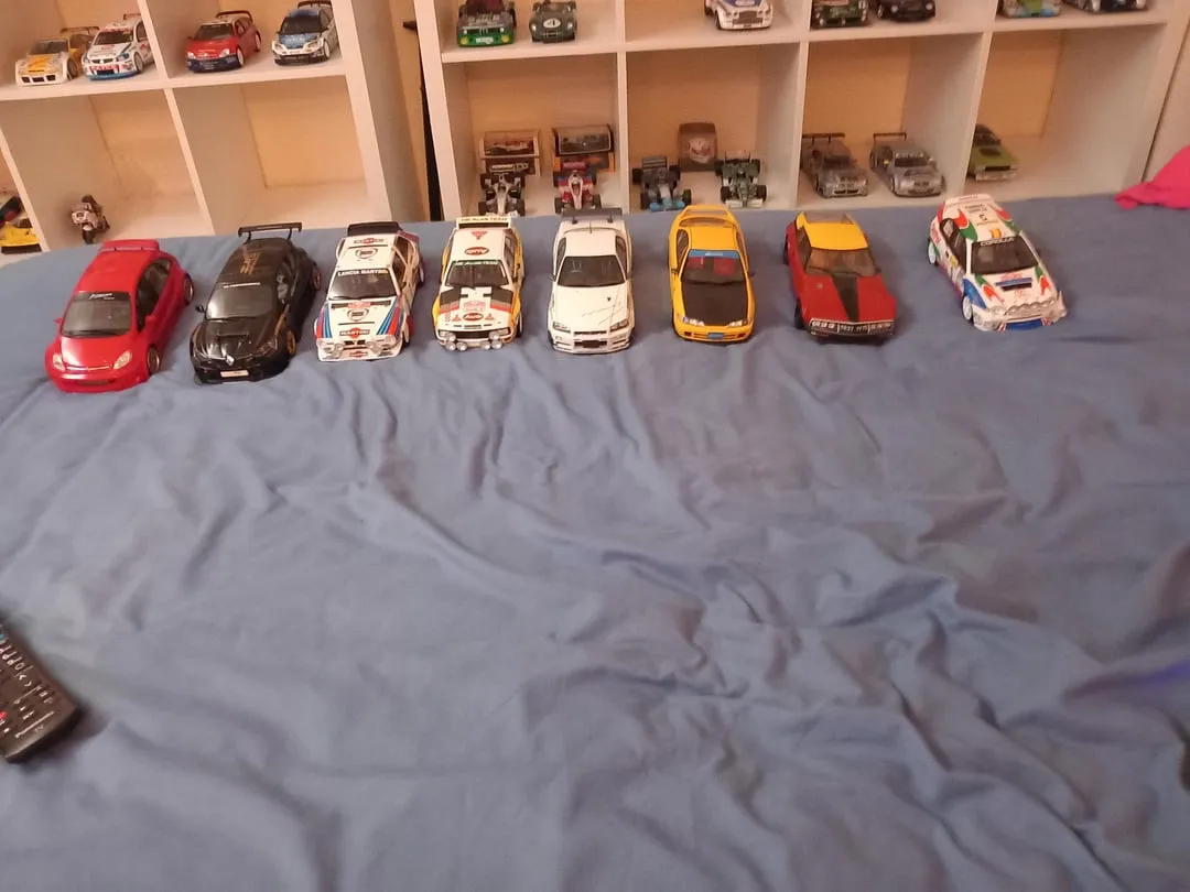 53840 otto car diecast features