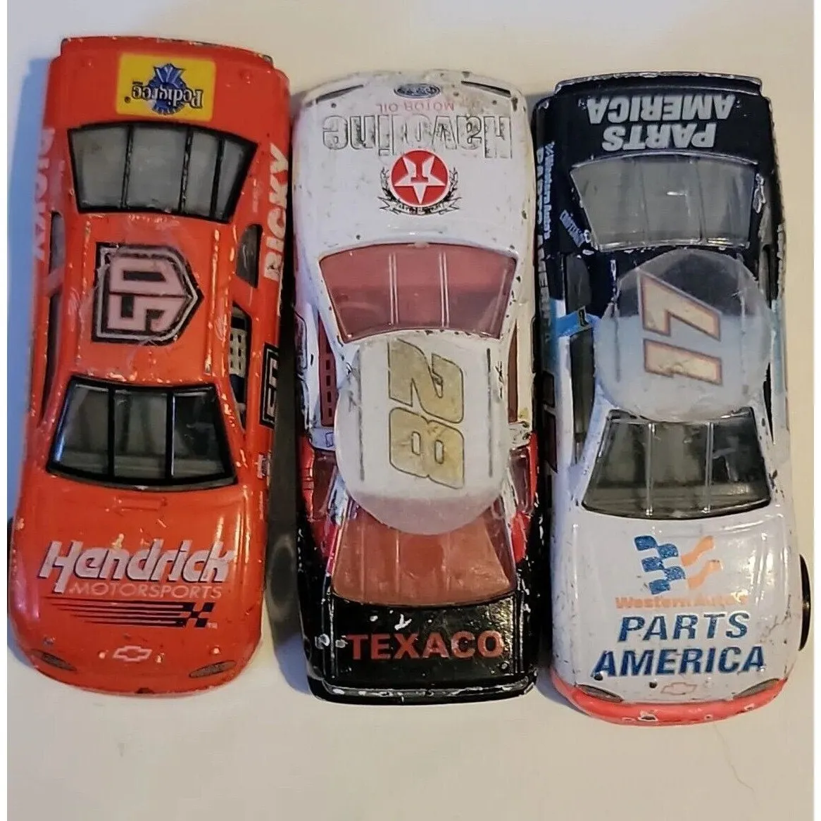 /img/53847-racing-champions-diecast-selling.webp