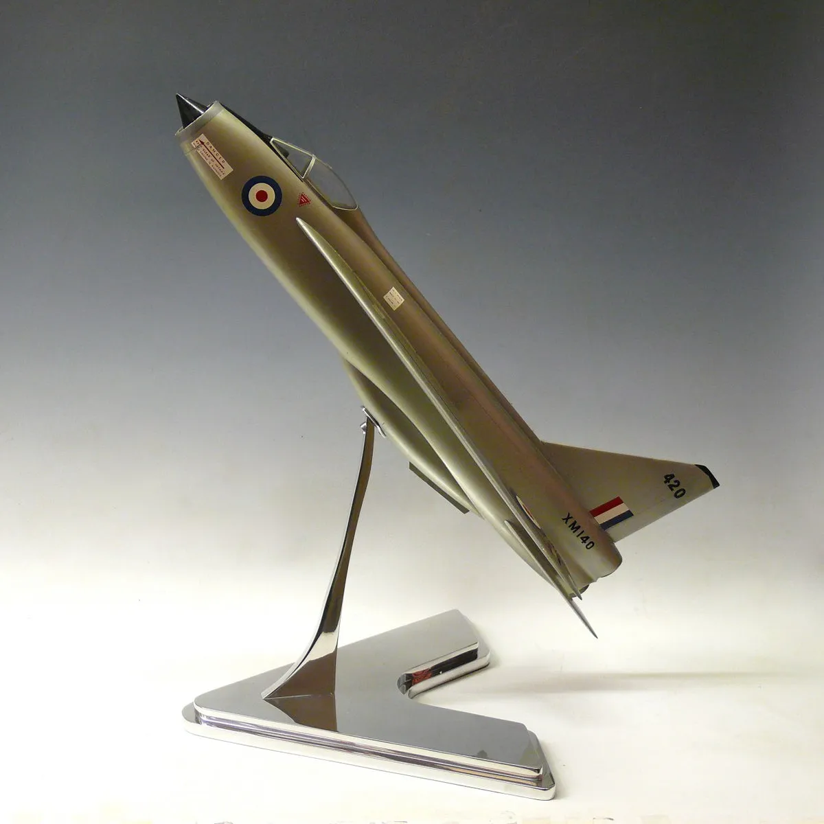 53866 english electric lightning diecast model scale comparison