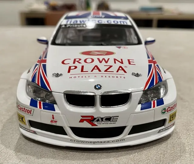 /img/53872-bmw-e90-diecast-model-collection.webp