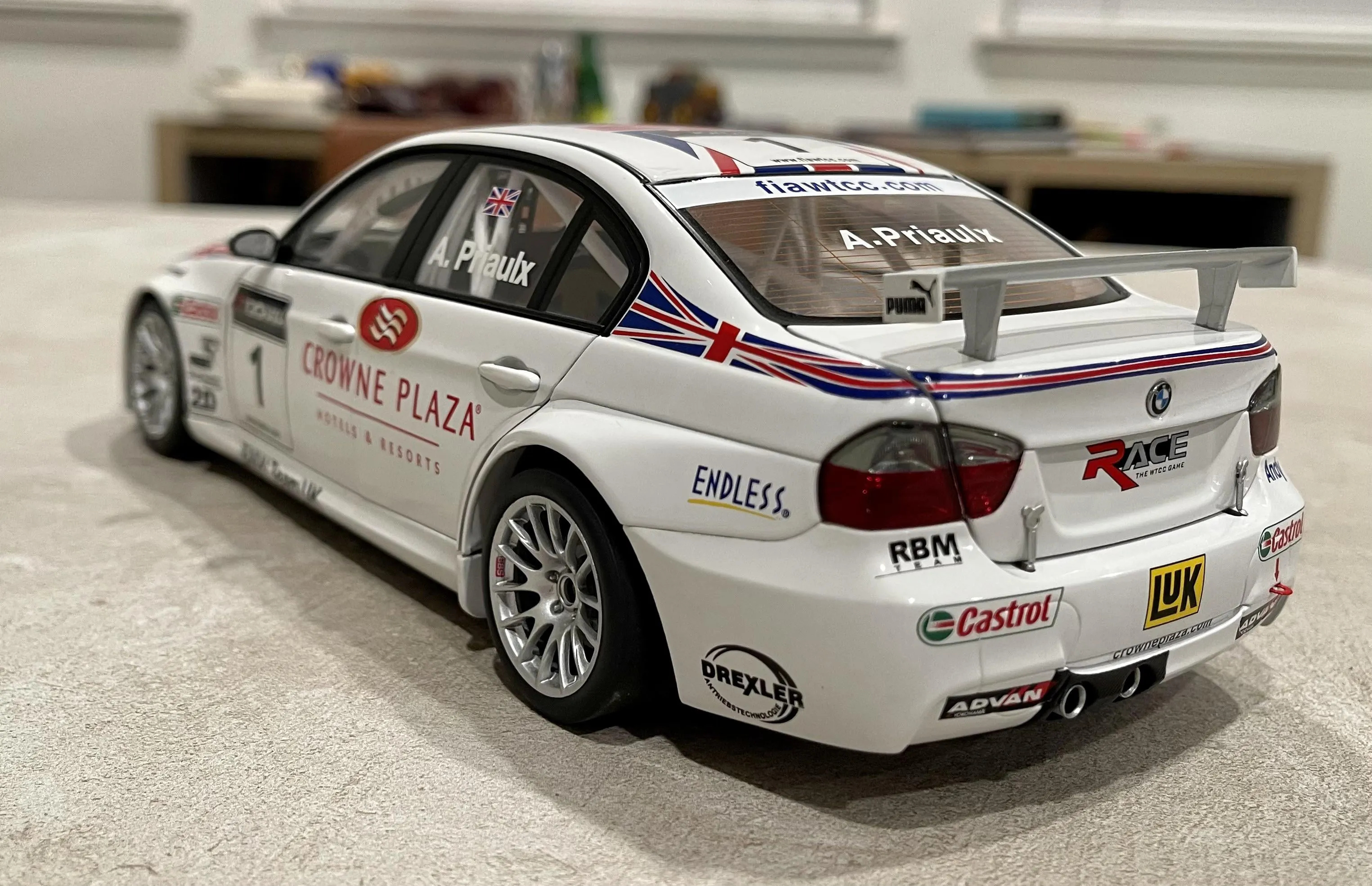 53872 bmw e90 diecast model scale