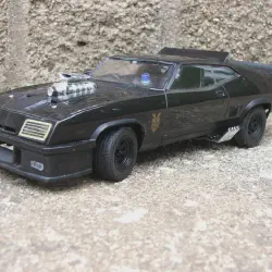 /img/53878-mad-max-2-diecast-close-up.webp