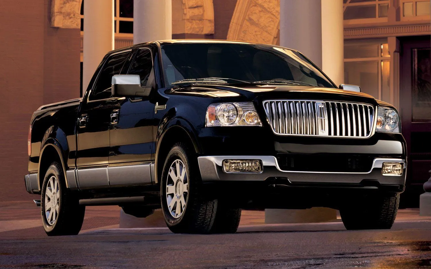 53881 lincoln mark lt diecast truck engine