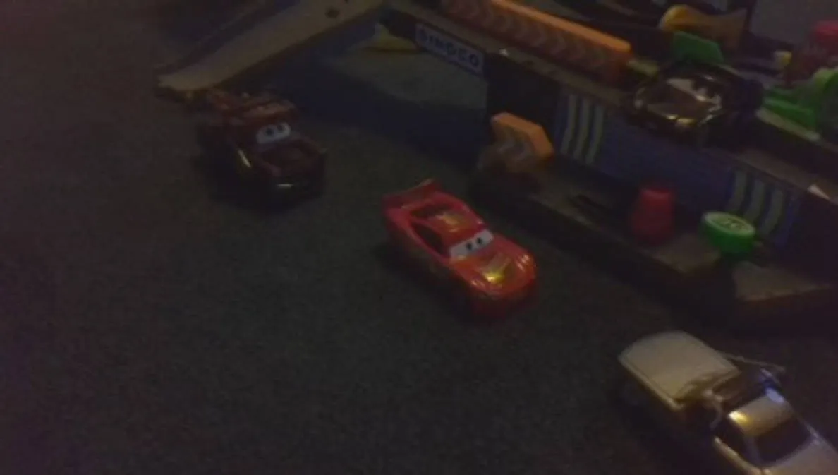 53886 cars 2 diecast display