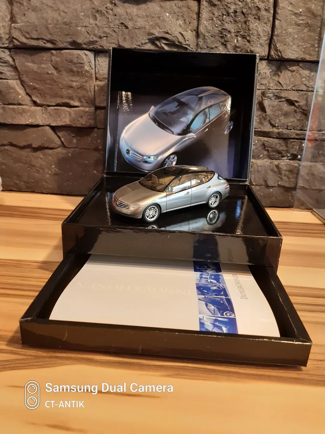 53905 mercedes pagoda diecast