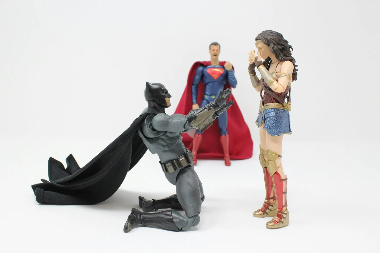53932 diecast action figure 3
