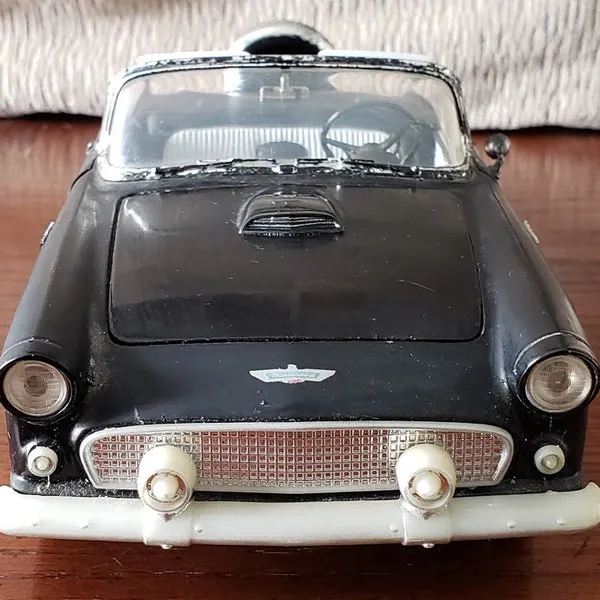 53935 thunderbird 1 diecast design