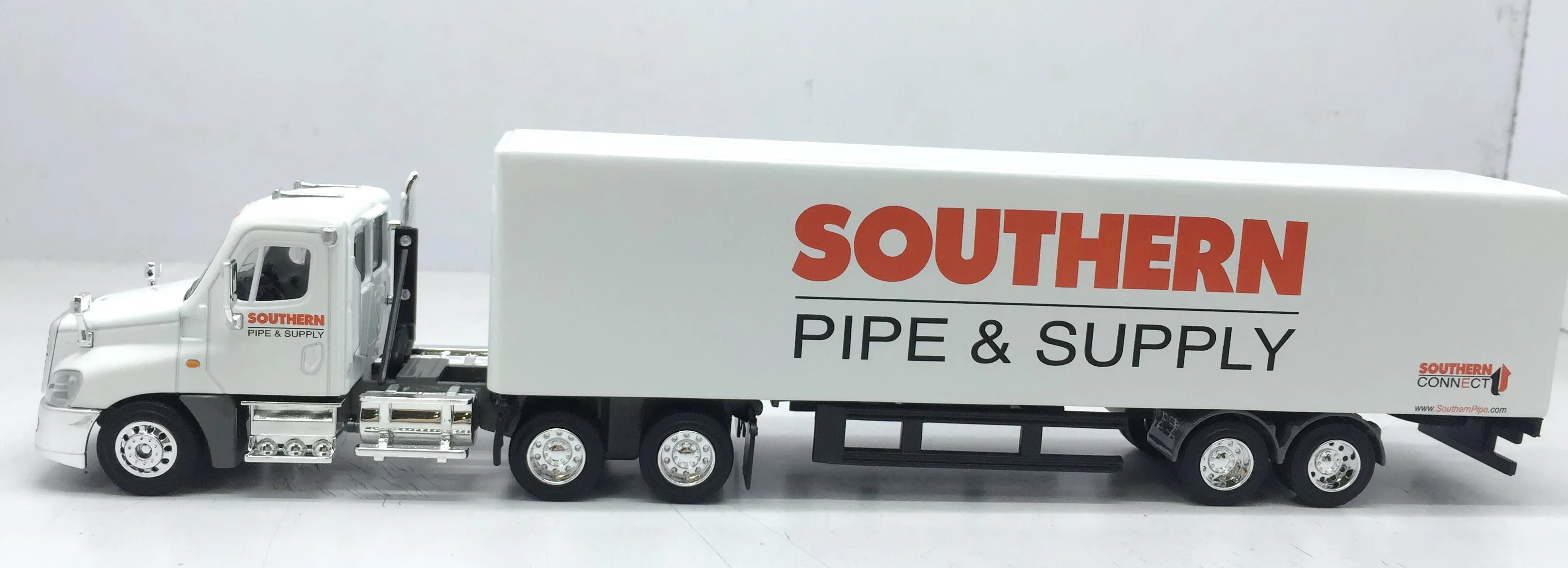 53951 diecast pipe truck overview