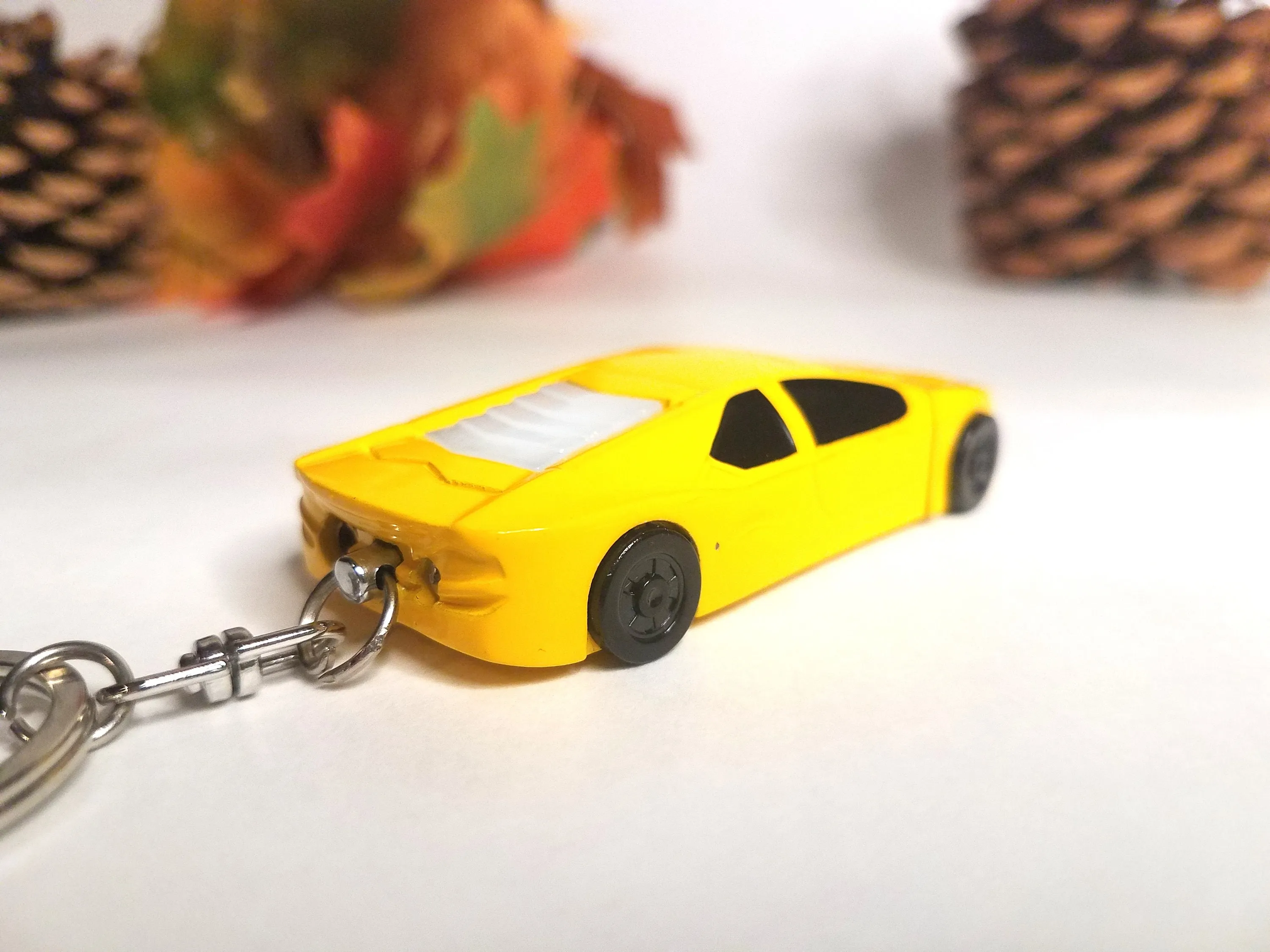 /img/53970-diecast-car-lighter-shopping.webp
