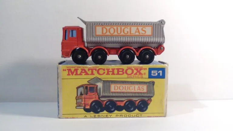 53980 vintage diecast car