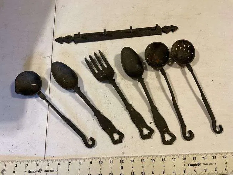 53981 diecast utensils spatula