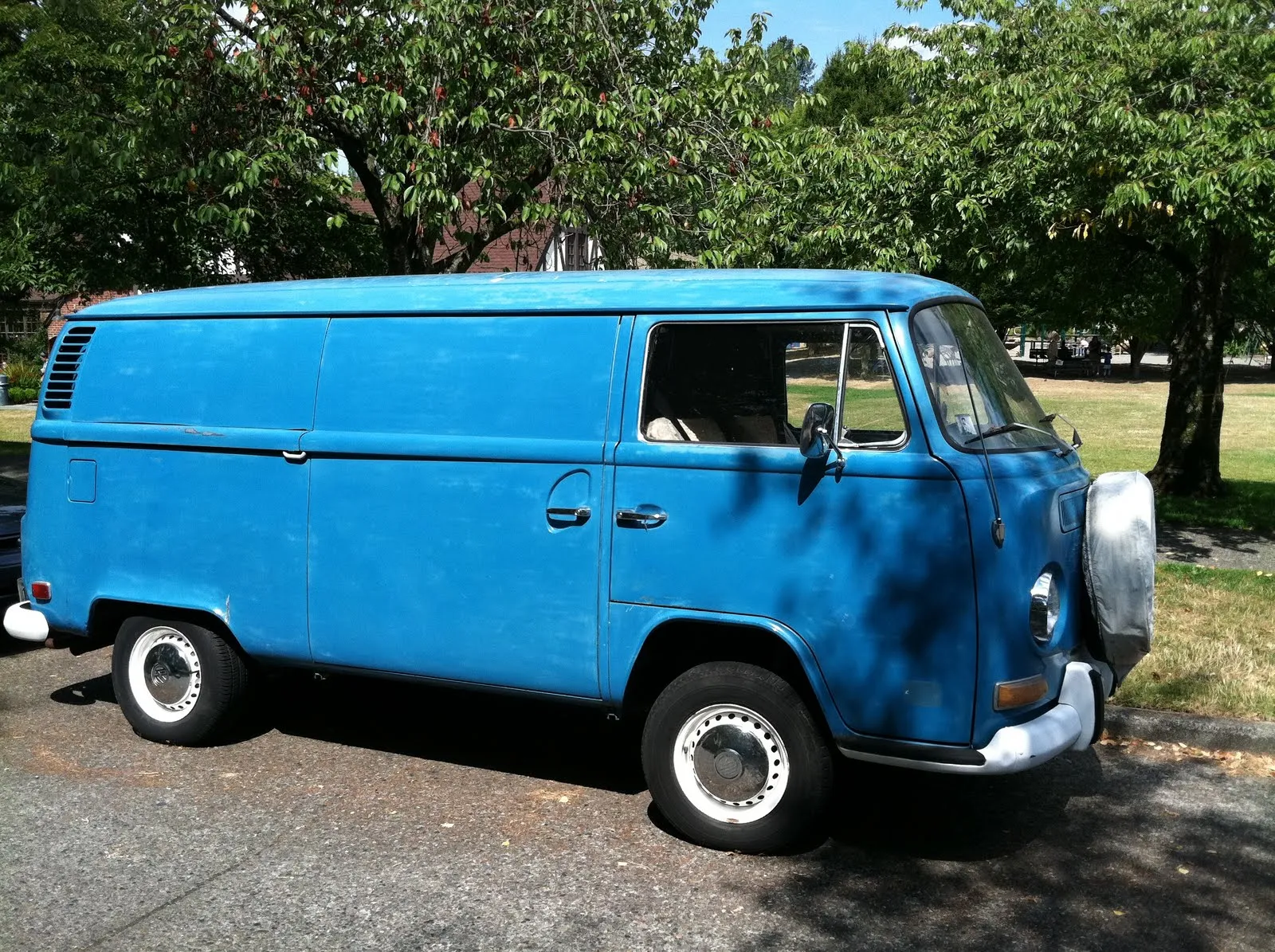 53990 diecast vw panel van manufacturer