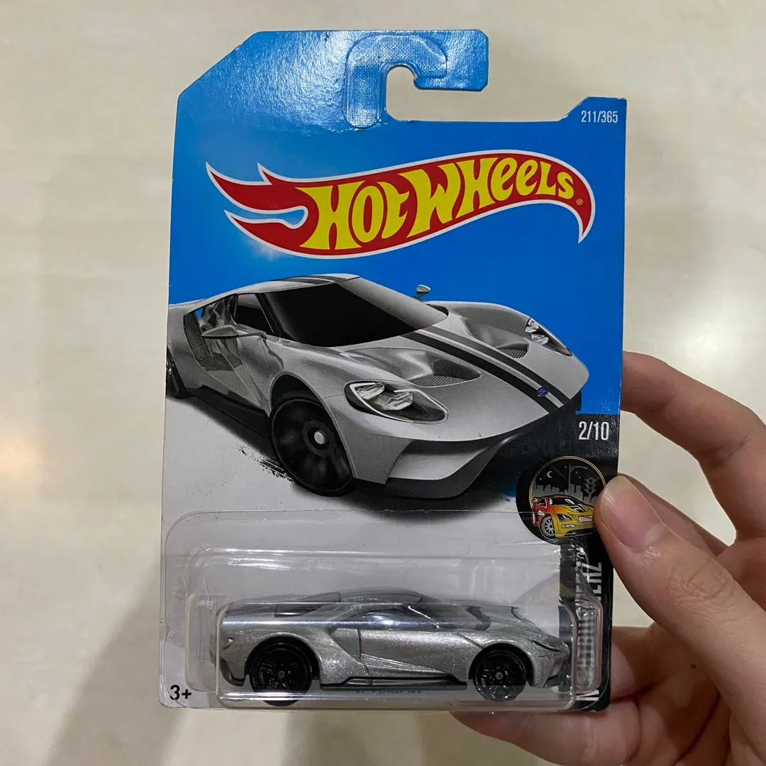 54003 2019 hotwheels marketplace finds