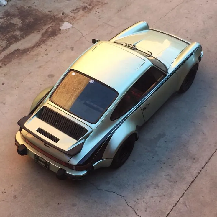 /img/54021-porsche-930-diecast-collection.webp