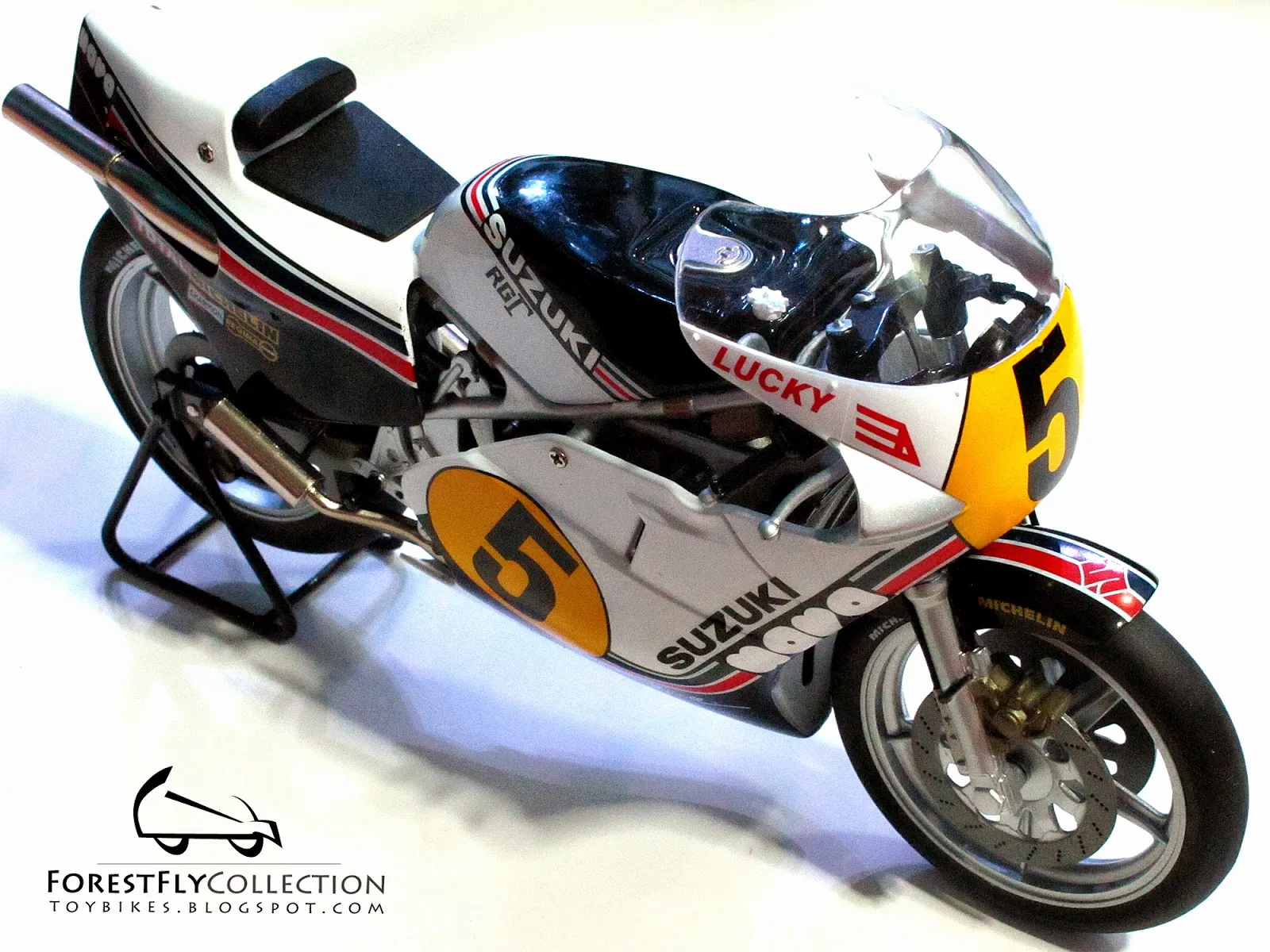 54024 detailed ixo diecast motorcycle