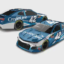 /img/54033-kyle-larson-diecast-display.webp