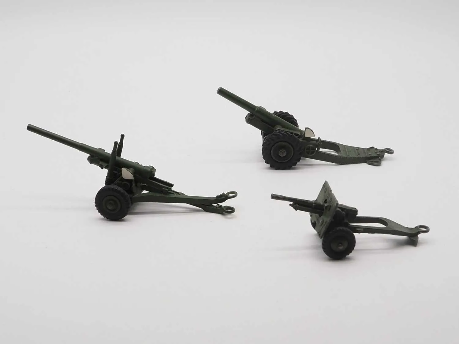 54055 diecast military vehicle display