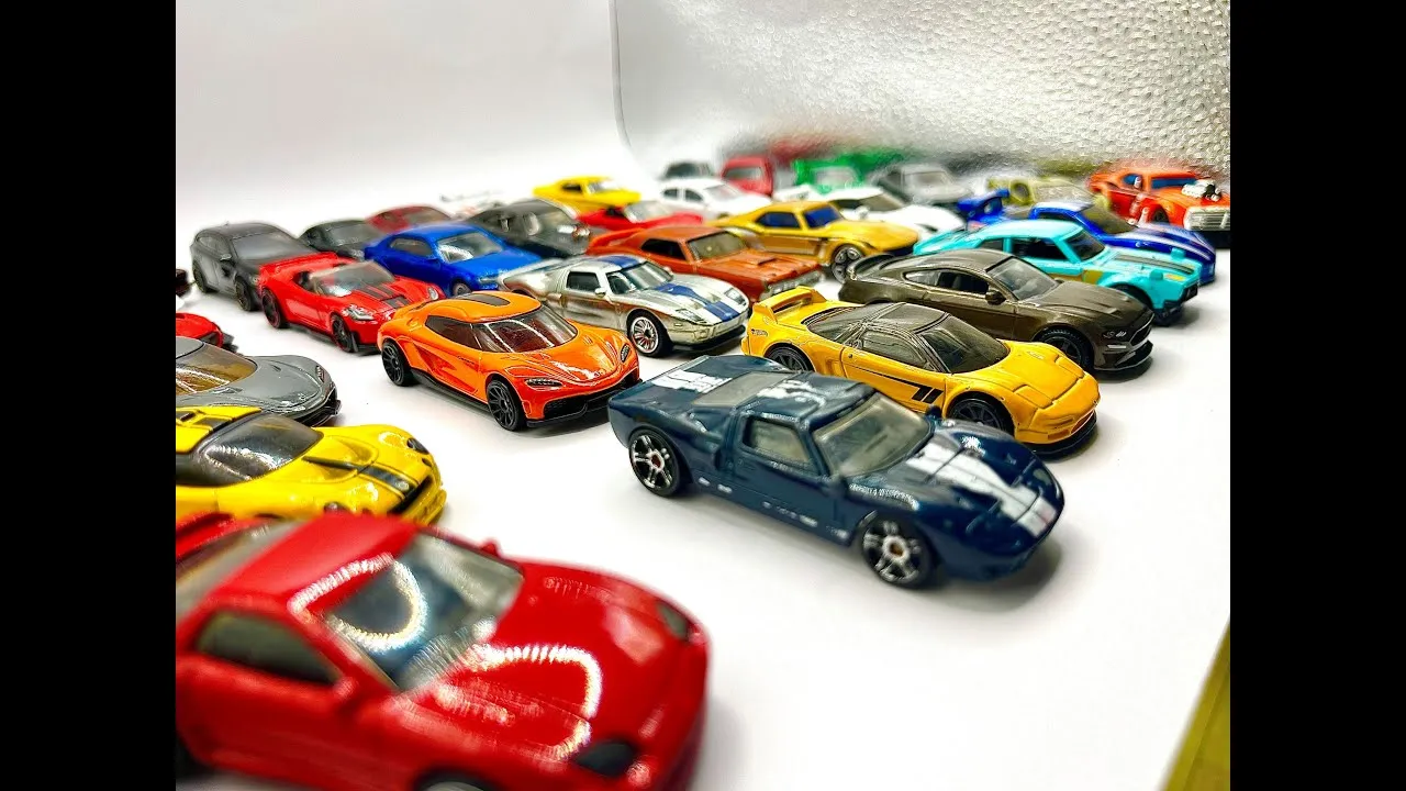 54081 displaying diecast