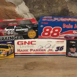 /img/54082-nascar-diecast-value.webp