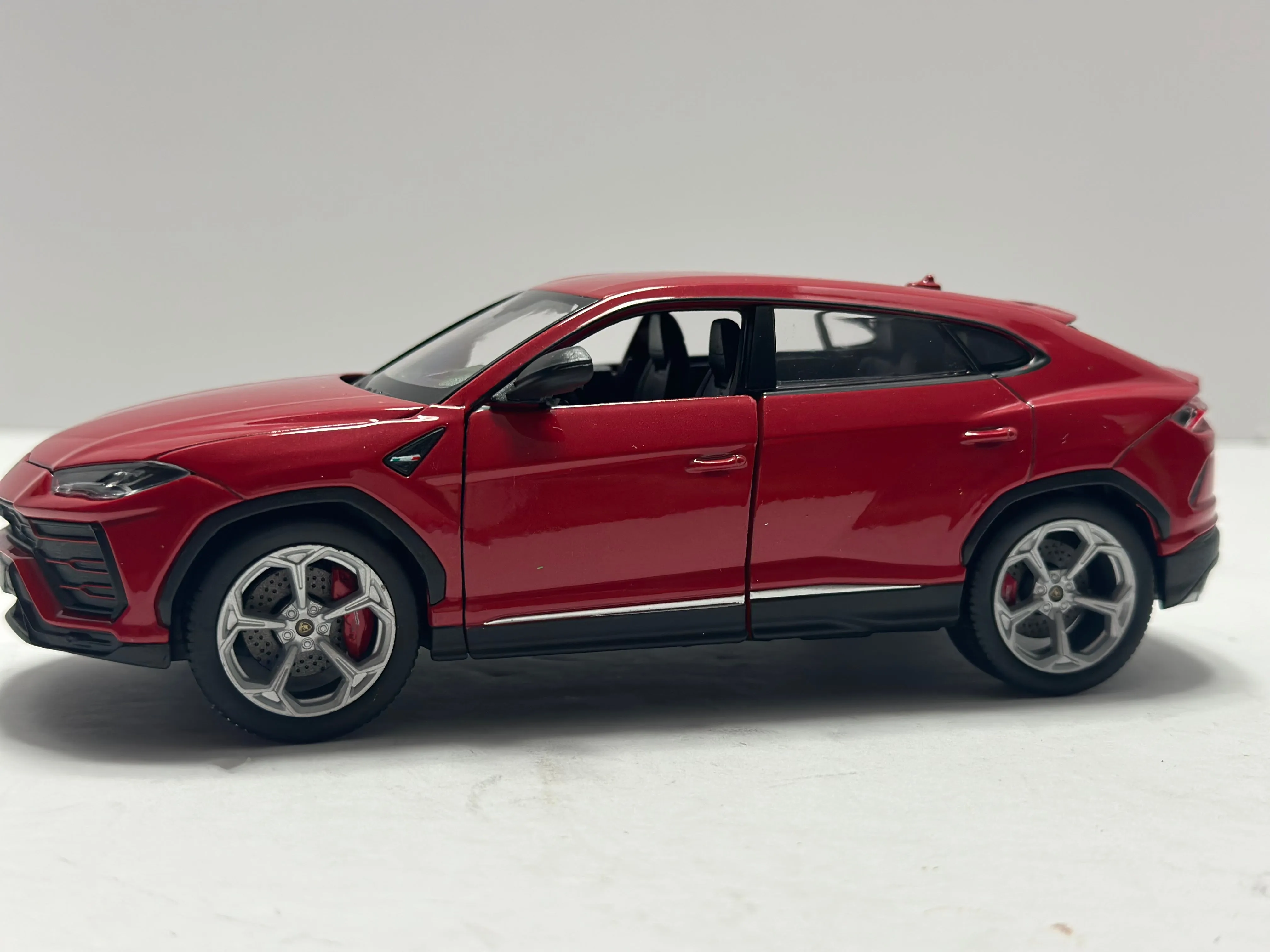 54095 diecast urus details