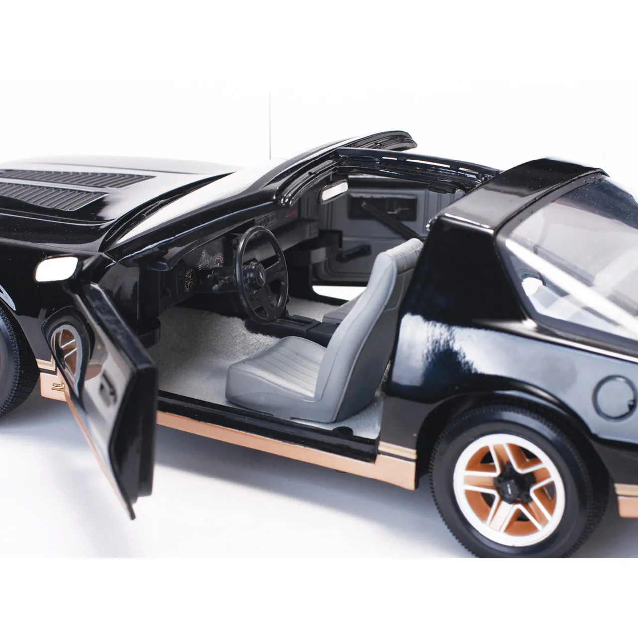 /img/54099-z28-diecast-collection.webp