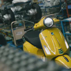 /img/54124-vespa-primavera-diecast-marketplace.webp