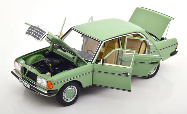 54152 mercedes w123 diecast interior details