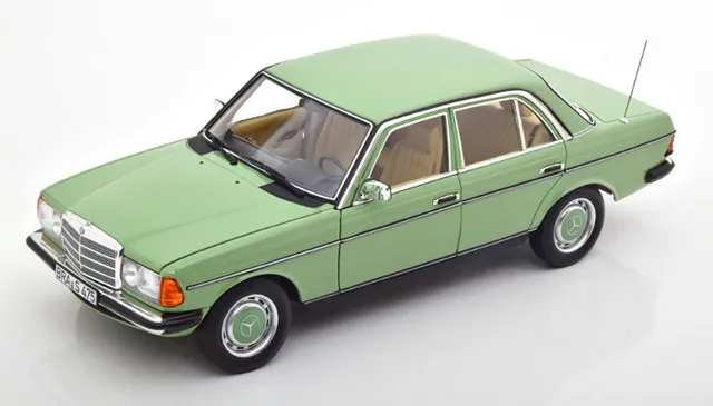 54152 mercedes w123 diecast model overview