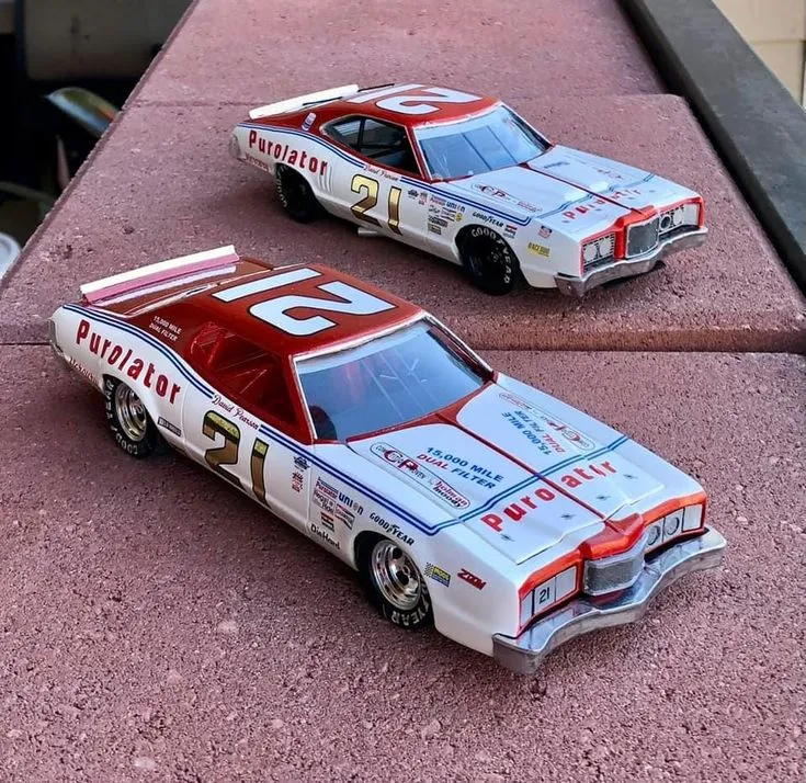 54180 diecast car display 5